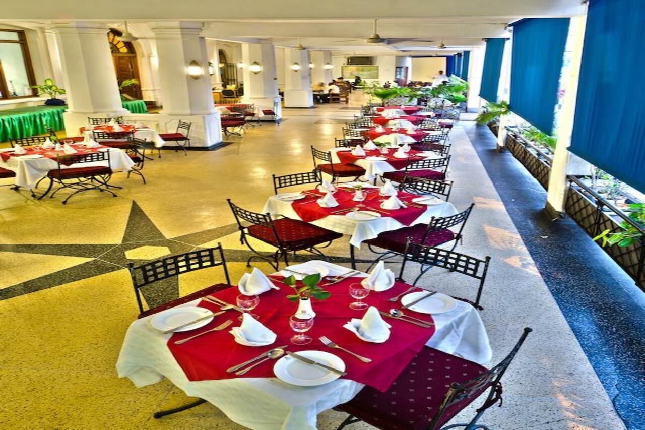 Sentrim Castle Royal Hotel Mombasa Eksteriør bilde