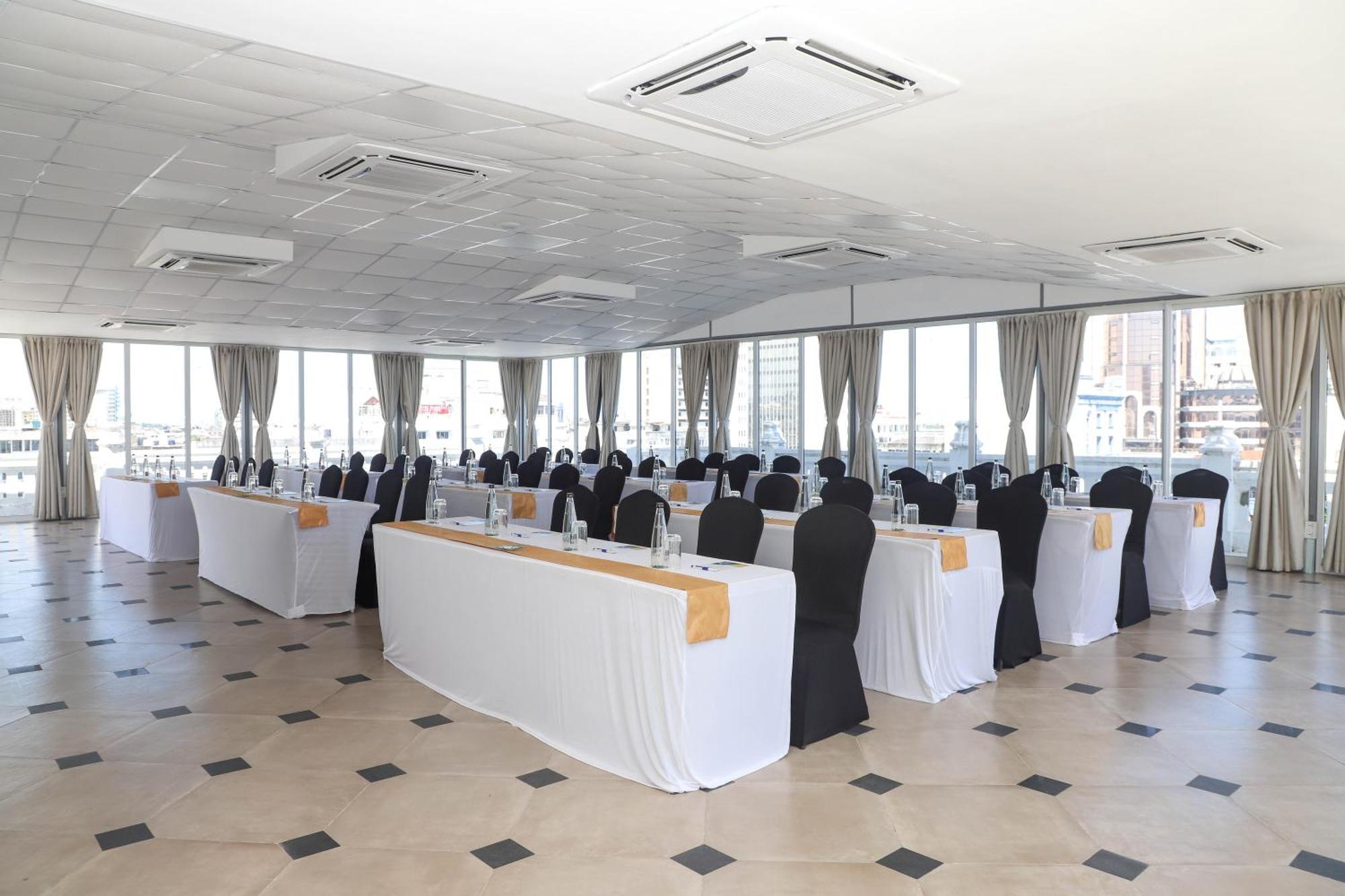 Sentrim Castle Royal Hotel Mombasa Eksteriør bilde